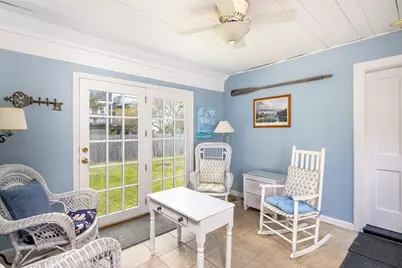 12 Noyes Ave, Mattapoisett, MA 02739 - Photo 23