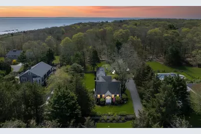 12 Noyes Ave, Mattapoisett, MA 02739 - Photo 1