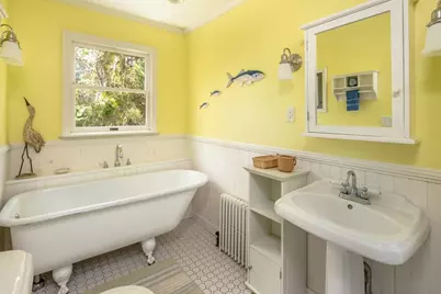 12 Noyes Ave, Mattapoisett, MA 02739 - Photo 25