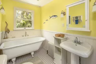 12 Noyes Ave, Mattapoisett, MA 02739 - Photo 25