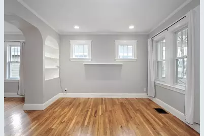 111 Darrow St, Quincy, MA 02169 - Photo 5