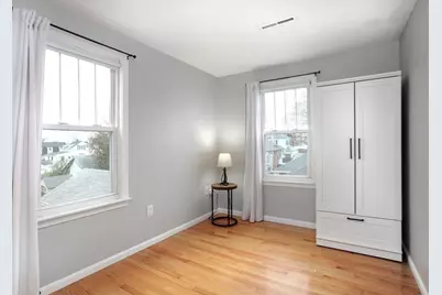 111 Darrow St, Quincy, MA 02169 - Photo 17