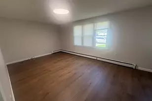 9 Julian Ln, Milford, MA 01757 - Photo 5