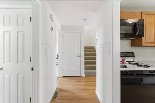 11 Harbor Hill Dr, Bourne, MA 02532 - Photo 3