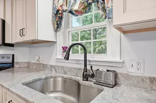 57 Hickory Rd, Leominster, MA 01453 - Photo 11