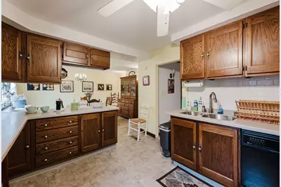 41 Capitol St, New Bedford, MA 02744 - Photo 13