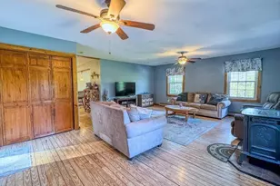 609 Gulf Rd, Northfield, MA 01360 - Photo 15