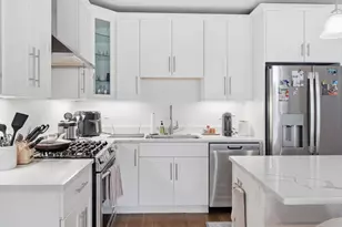 45 L St, Boston, MA 02127 - Photo 19