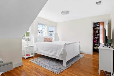 402 E 3rd St #1, Boston, MA 02127 - Photo 13