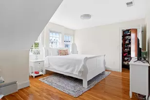 402 E 3rd St, Boston, MA 02127 - Photo 13