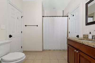 402 E 3rd St #1, Boston, MA 02127 - Photo 21