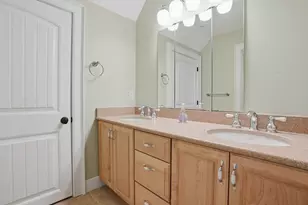 1 Twin Springs Dr, Saugus, MA 01906 - Photo 31