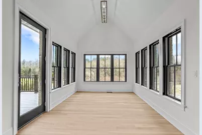 11 Ledge Hill Ln, Rehoboth, MA 02769 - Photo 9