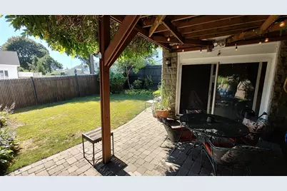 42 Freeman Ave, Everett, MA 02149 - Photo 5