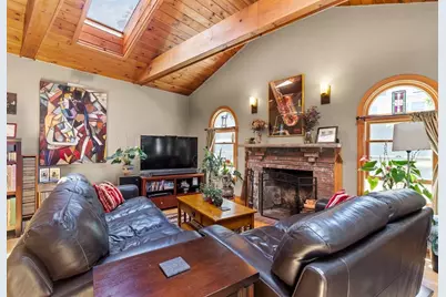 42 Freeman Ave, Everett, MA 02149 - Photo 9