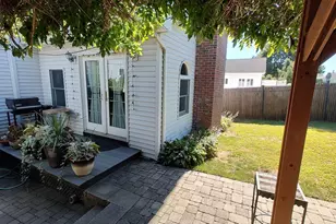 42 Freeman Ave, Everett, MA 02149 - Photo 7