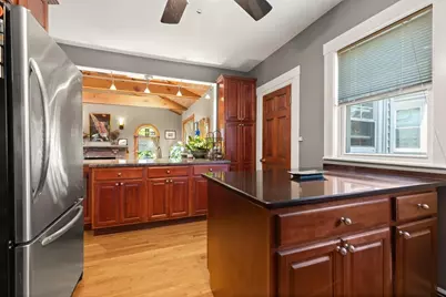 42 Freeman Ave, Everett, MA 02149 - Photo 15