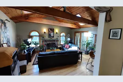 42 Freeman Ave, Everett, MA 02149 - Photo 13
