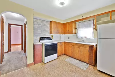 95 Kingsley St, Springfield, MA 01104 - Photo 5