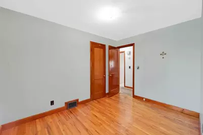95 Kingsley St, Springfield, MA 01104 - Photo 17