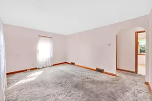 95 Kingsley St, Springfield, MA 01104 - Photo 11