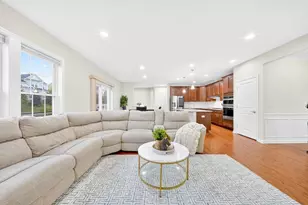 24 Cherry Ln, Hopkinton, MA 01748 - Photo 5