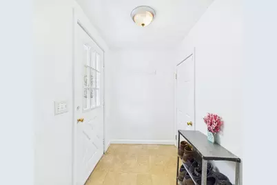 672 Kempton St, New Bedford, MA 02740 - Photo 11
