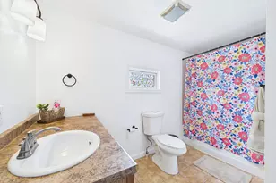 672 Kempton St, New Bedford, MA 02740 - Photo 13