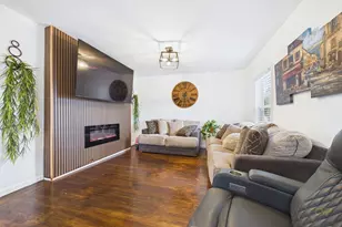 672 Kempton St, New Bedford, MA 02740 - Photo 3