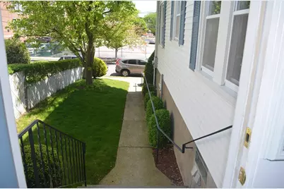 26-28 Alton St #28, Arlington, MA 02474 - Photo 7