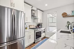 45 L St, Boston, MA 02127 - Photo 11