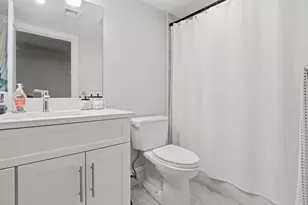 45 L St, Boston, MA 02127 - Photo 19