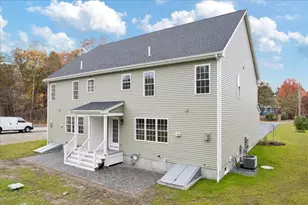 513 Mendon Rd, Attleboro, MA 02703 - Photo 13