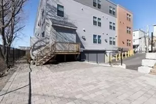 16 Boardman St, Boston, MA 02128 - Photo 9