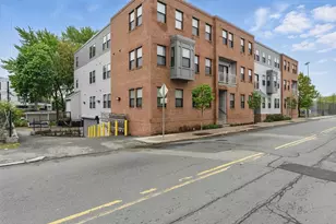 16 Boardman St, Boston, MA 02128 - Photo 7
