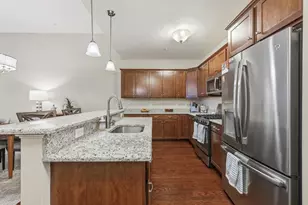 142 Leisure Green Dr, Mashpee, MA 02649 - Photo 3
