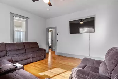 11 Wayne St, Worcester, MA 01603 - Photo 9