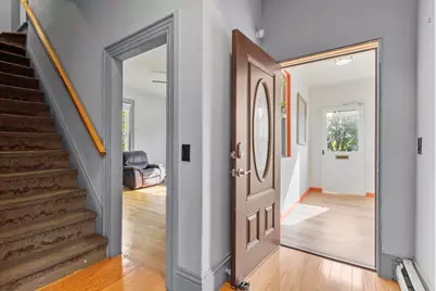 11 Wayne St, Worcester, MA 01603 - Photo 7