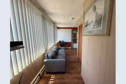11 Wayne St, Worcester, MA 01603 - Photo 5