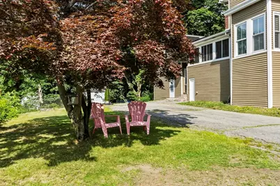 11 Wayne St, Worcester, MA 01603 - Photo 3