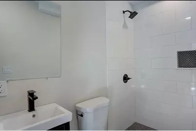 19 Bartlett Place #3, Boston, MA 02113 - Photo 5
