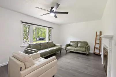 376 Hermitage Dr, Springfield, MA 01129 - Photo 15