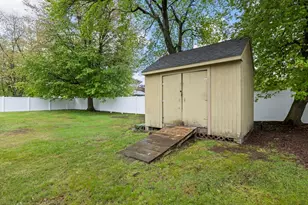 376 Hermitage Dr, Springfield, MA 01129 - Photo 35