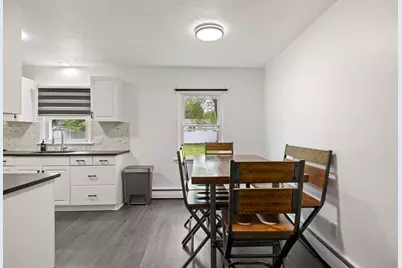 376 Hermitage Dr, Springfield, MA 01129 - Photo 11