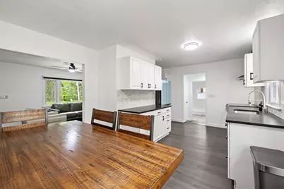 376 Hermitage Dr, Springfield, MA 01129 - Photo 9