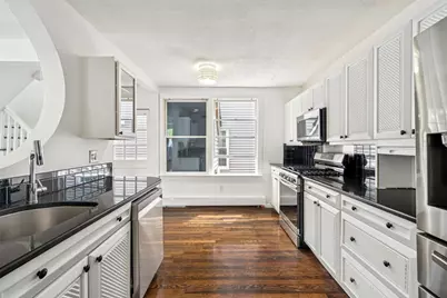 41 Endicott St #41, Salem, MA 01970 - Photo 9