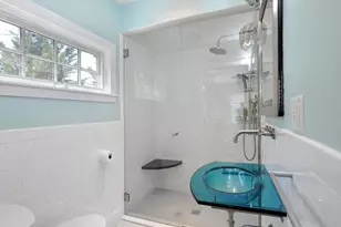 62 F St, Hull, MA 02045 - Photo 13