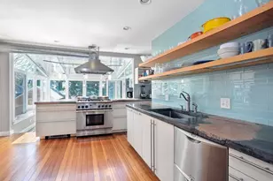 62 F St, Hull, MA 02045 - Photo 7