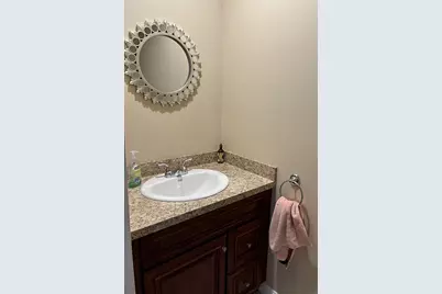 17 Arcade Street #B, Northbridge, MA 01588 - Photo 7
