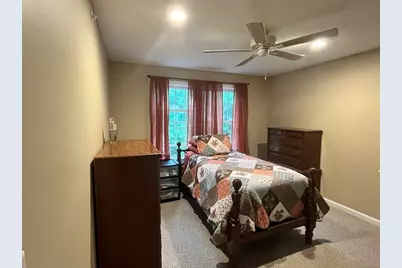 17 Arcade Street #B, Northbridge, MA 01588 - Photo 9